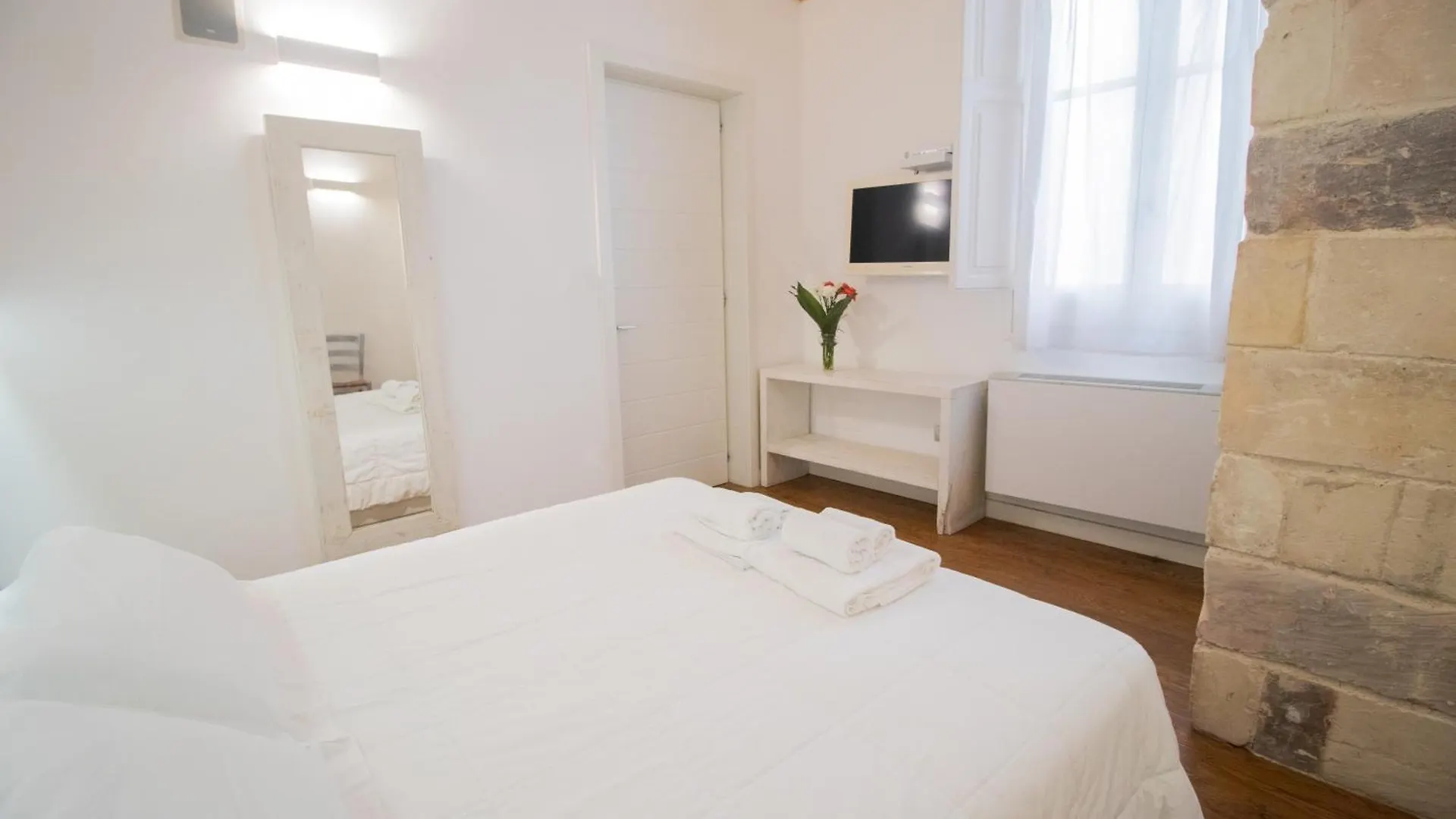 Sui Tetti Luxury Rooms Lecce Guest house