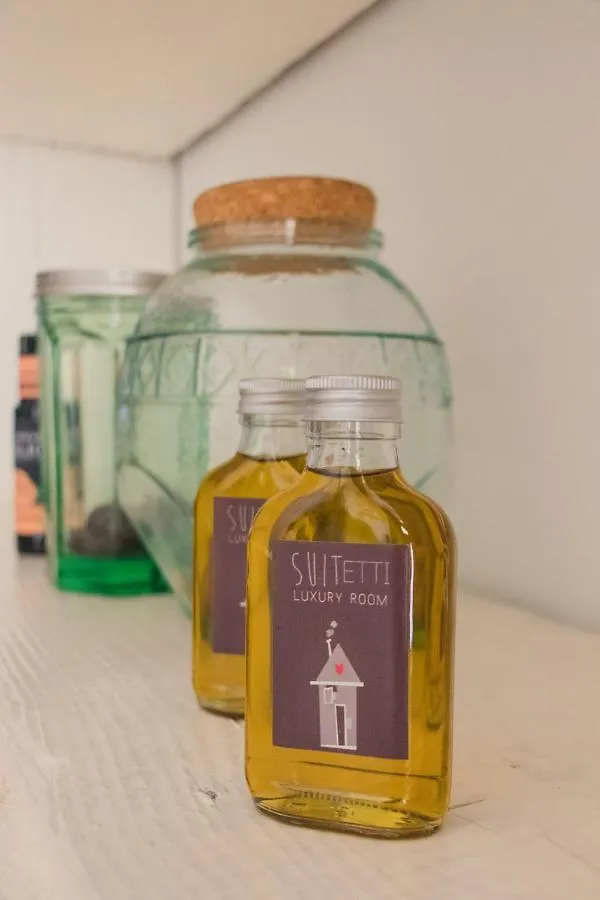 Sui Tetti Luxury Rooms Lecce 2*,